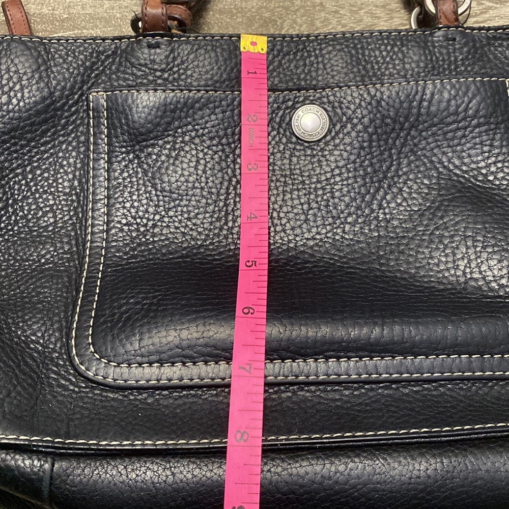 Coach
Chelsea Pebbled Black and Brown Leather Shoulder Bag
15"L x 4"W x 8"H - Picture 13 of 16